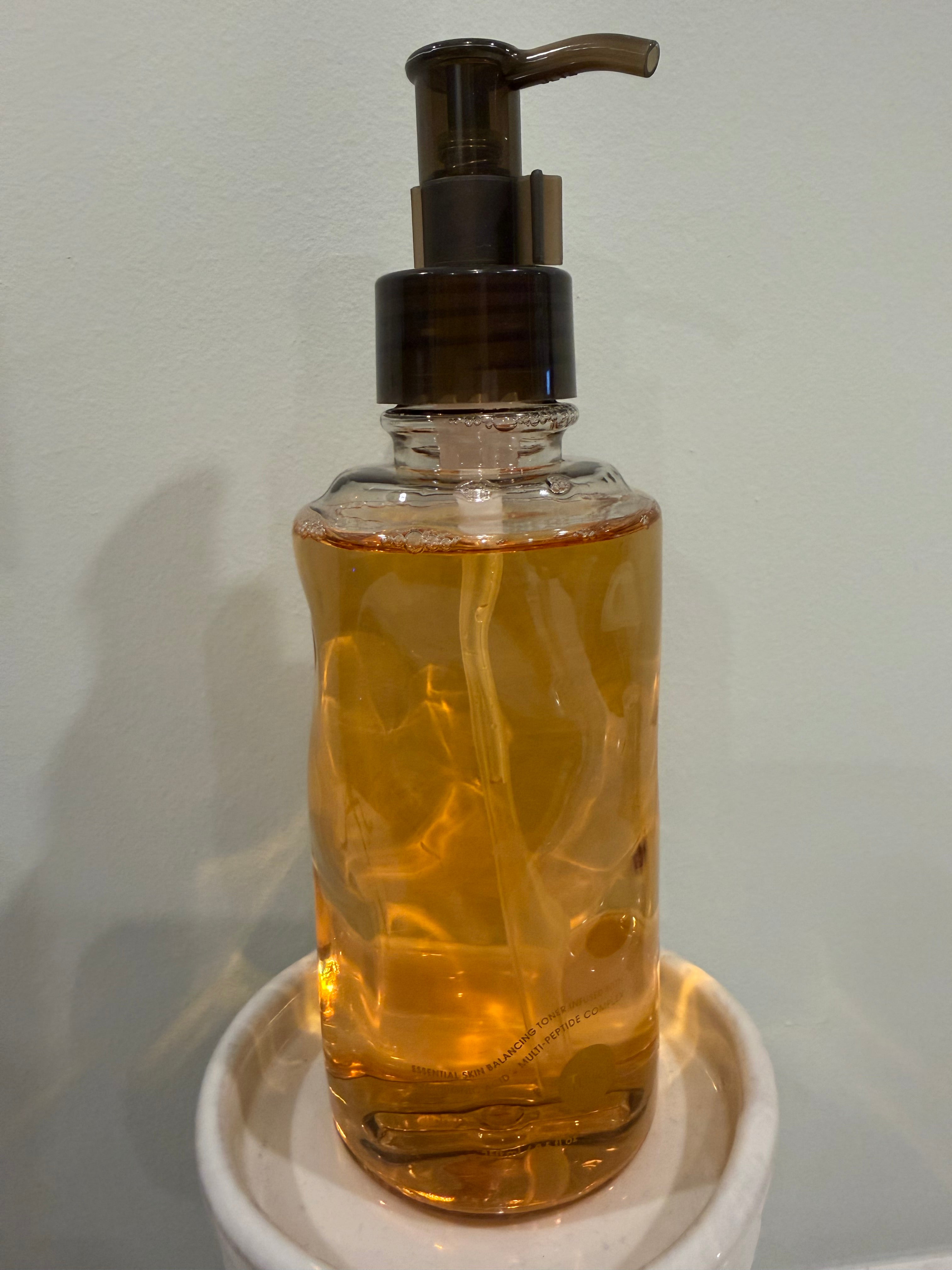 True-OrgaNica Essential Skin Balancing Toner